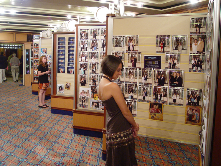 Shopping_Shutters_02