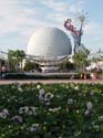 Spaceshiip_Earth_Exterior_05