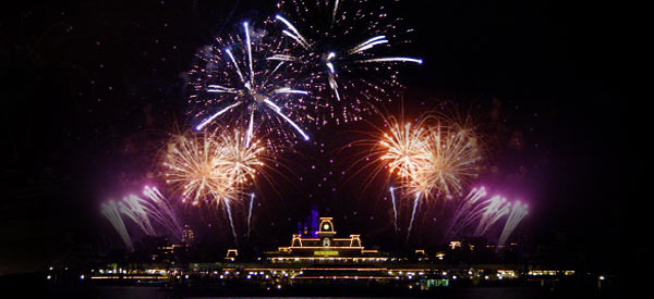 magic kingdom Fireworks Cruise Photos